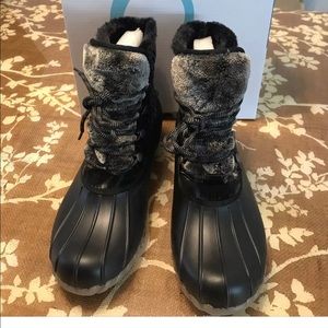 Baretraps Water Resistant Women's Duck Boot Black